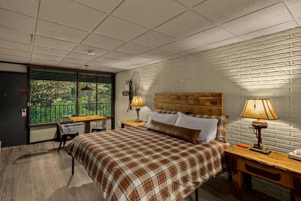 Apartment Stonegate King Bed Wifi 50 In Roku Tv Salt Water Pool # 101