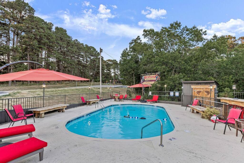 Stonegate King Bed Wifi 50 In Roku Tv Salt Water Pool # 101 Eureka Springs
